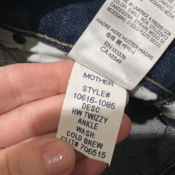 MOTHER | Snacks! Twizzy Ankle Jeans in Cold Brew - Size 27 - NWT - Picture 10 of 12